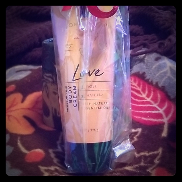 Bath & Body Works Other - NWT LOVE AROMATHERAPY LOTION